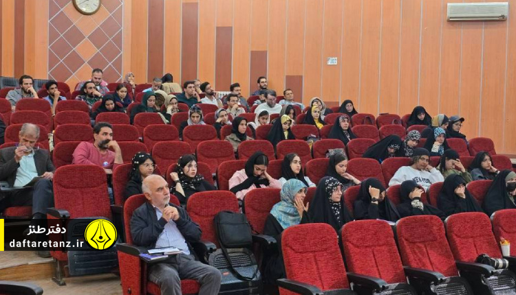 دوازدهمین رویداد ملی آموزشی طنز قلمه ویژه استان سمنان برگزار شد