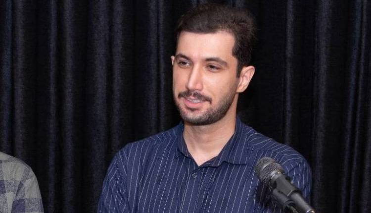 از نگهبانی های دوران سربازی تا انتشار رمان های طنز